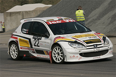 Simon Vallentin Hansen/Sune Vallentin Hansen har deres første start i en Peugeot 206 Super 1600 i Mekonomen Rally Championship